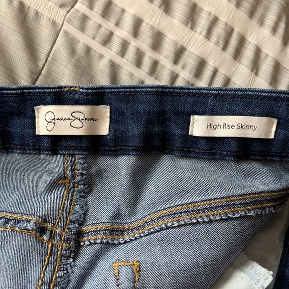 Jessica Simpson High Rise Skinny - Picture 2 of 3
